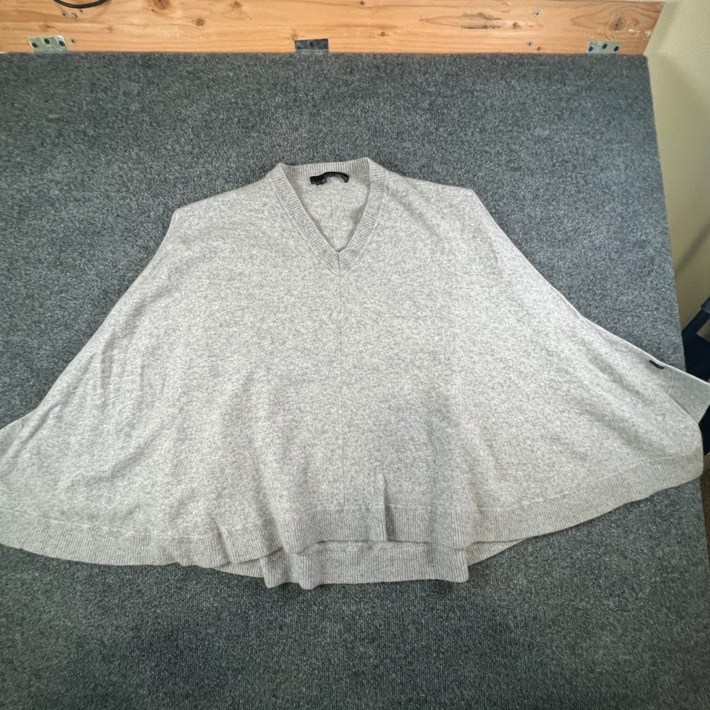 360 Cashmere Poncho Sweater Womens Small White V Neck Warm‎ Wear Outdoor Classic